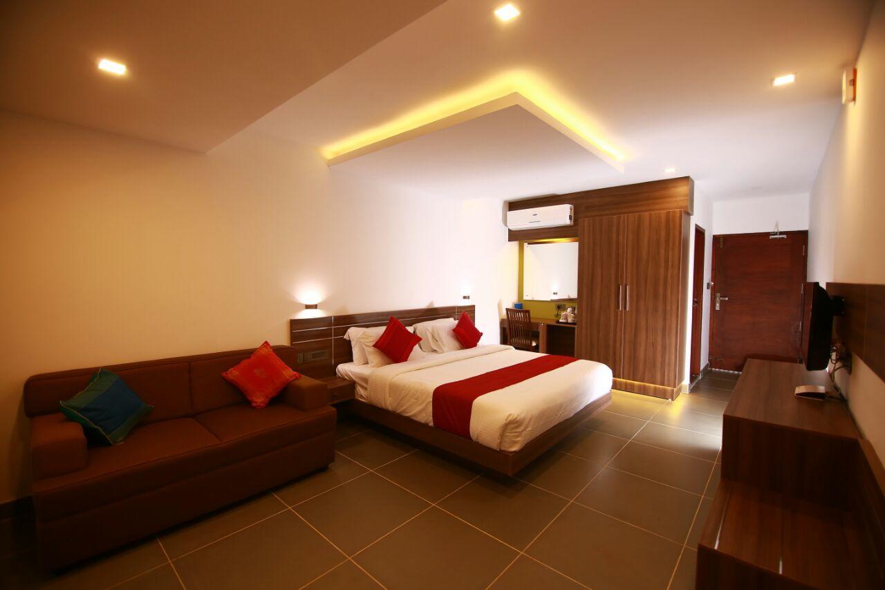 Silver Storm Resort Athirappilly Exterior photo